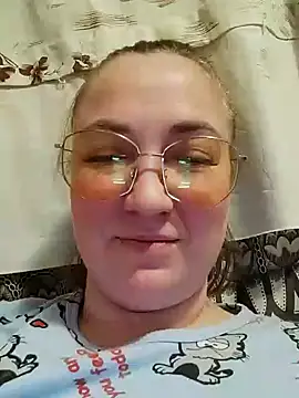 Snapshot of Kiss_Eva chatting on 02.07.25 Kiss Eva online show from 02.07.25