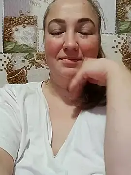 Snapshot of Kiss_Eva chatting on 11.12.25 Kiss Eva online show from 11.12.25