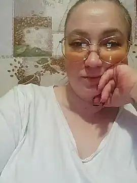 Snapshot of Kiss_Eva chatting on 01.11.26 Kiss Eva online show from 01.11.26