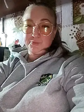 Snapshot of Kiss_Eva chatting on 01.14.26 Kiss Eva online show from 01.14.26