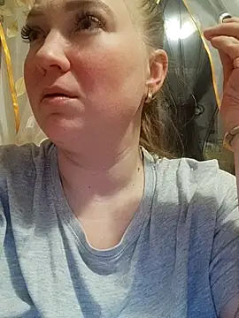 Snapshot of Kiss_Eva chatting on 02.27.26 Kiss Eva online show from 02.27.26