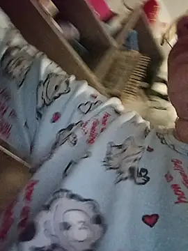 Kiss Eva online show from 04.20.26