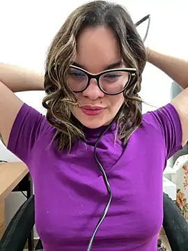 Snapshot of Pribaixinha chatting on 10.22.25 Pribaixinha online show from 10.22.25