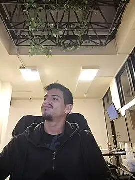 Snapshot of Juann-cock chatting on 06.18.26 Juann-cock online show from 06.18.26