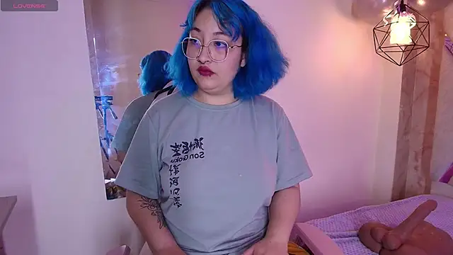 Lilith curvy online show from 09.20.25