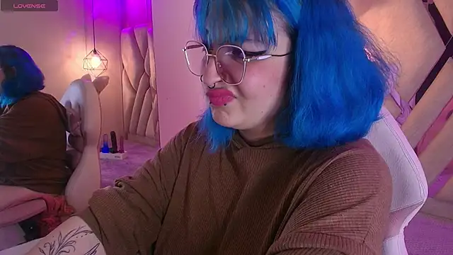 Lilith curvy online show from 09.24.25