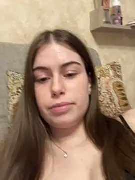 Snapshot of Soyyyaa chatting on 12.22.25 Soyyyaa online show from 12.22.25