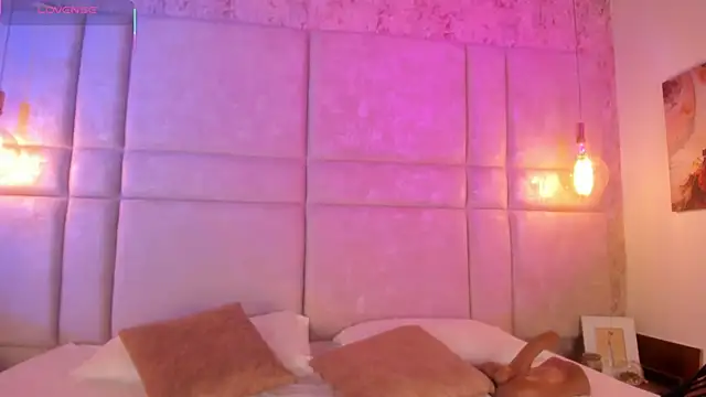 Mily Vermont online show from 09.27.25