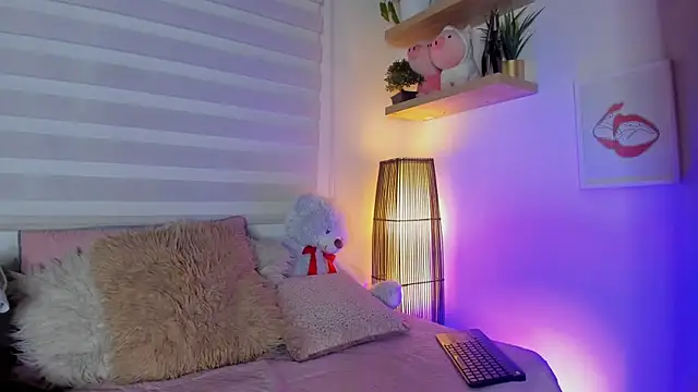 sara madrid online show from 04.09.26