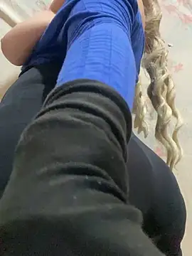 Cuckold-masters-dog online show from 11.13.25