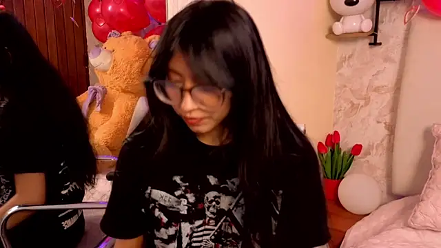 VioletxBloom online show from 02.11.26