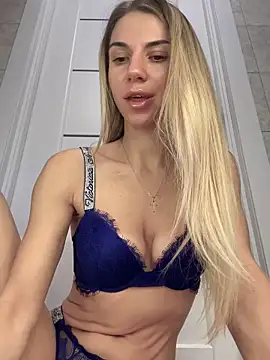 Snapshot of Prettie_Katrin chatting on 11.01.25 Prettie Katrin online show from 11.01.25