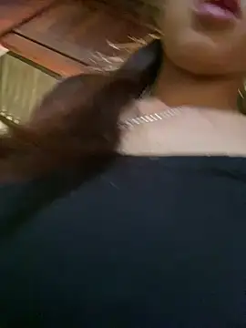 Snapshot of May_nhi chatting on 06.18.26 May nhi online show from 06.18.26