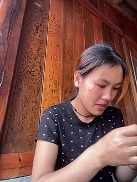 Snapshot of May_nhi chatting on 07.31.26 May nhi online show from 07.31.26