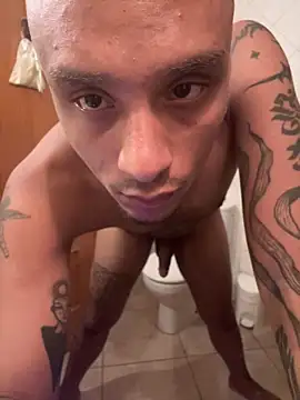 IskanderDemian online show from 10.18.25