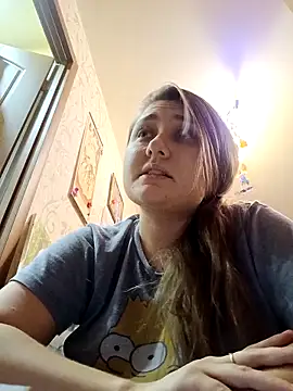 Snapshot of ivorywhisper chatting on 10.23.25 ivorywhisper online show from 10.23.25