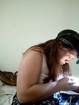 miumiu 00 online show from 12.22.25