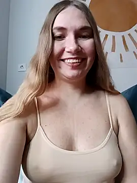 KisaVixen online show from 11.28.25