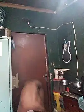 Snapshot of londie2 chatting on 09.15.25 londie2 online show from 09.15.25