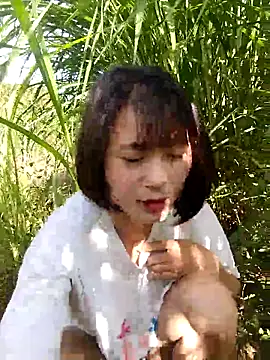 Snapshot of linda_bae00 chatting on 11.07.25 linda bae00 online show from 11.07.25