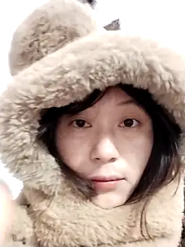 Snapshot of linda_bae00 chatting on 11.13.25 linda bae00 online show from 11.13.25