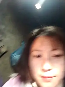 Snapshot of linda_bae00 chatting on 11.28.25 linda bae00 online show from 11.28.25