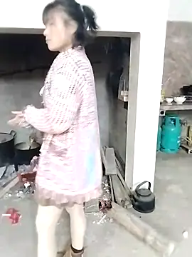 Snapshot of linda_bae00 chatting on 12.03.25 linda bae00 online show from 12.03.25