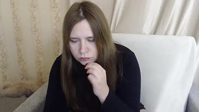 Snapshot of AdelinaLawson chatting on 12.19.24 AdelinaLawson online show from 12.19.24