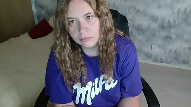 Snapshot of AdelinaLawson chatting on 07.05.26 AdelinaLawson online show from 07.05.26