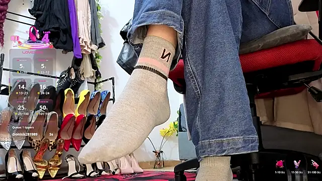 Snapshot of candy_conrad chatting on 01.11.26 candy conrad online show from 01.11.26