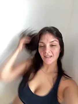 Danielaeliana online show from 04.06.26