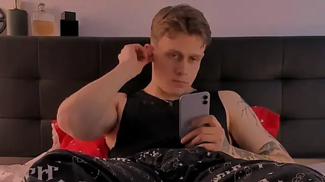 TalkingHead 0  online show from 03.18.26