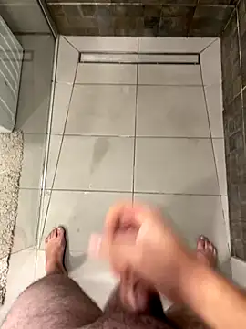 Snapshot of MrZli chatting on 11.01.25 MrZli online show from 11.01.25