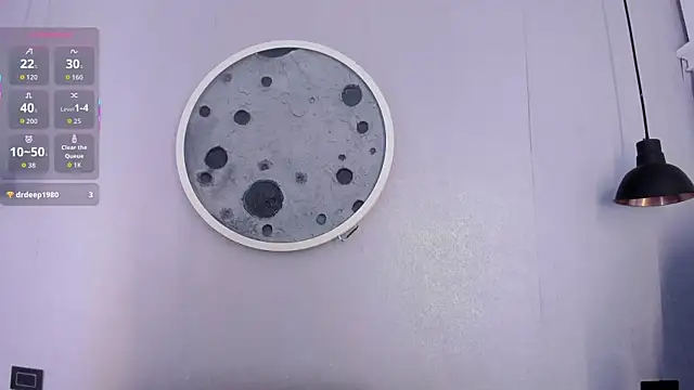 Roxy Medina online show from 09.14.25