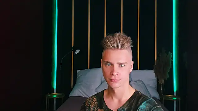 LawrenceMiles online show from 09.15.25