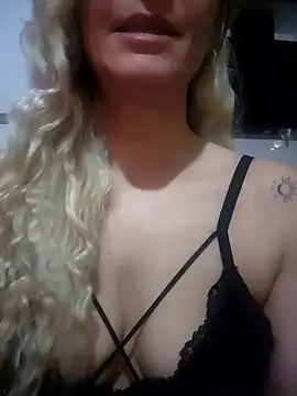 Snapshot of papatya3 chatting on 01.12.26 papatya3 online show from 01.12.26