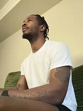 Snapshot of hardaway1523 chatting on 03.24.26 hardaway1523 online show from 03.24.26