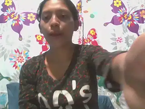 Snapshot of preggymom19 chatting on 10.06.25 preggymom19 online show from 10.06.25