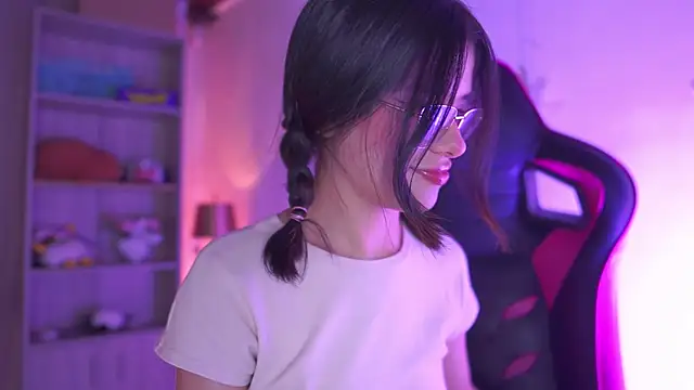 Lana Dreams  online show from 02.20.26