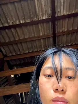 EmLy02 online show from 09.26.25