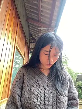 EmLy02 online show from 11.20.25