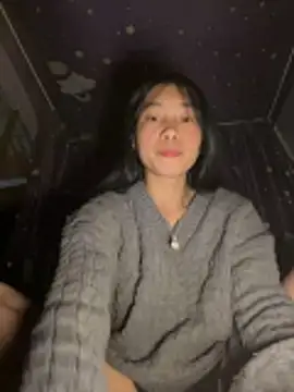 EmLy02 online show from 02.18.26