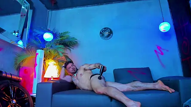 Snapshot of dennis_cox1 chatting on 09.14.25 dennis cox1 online show from 09.14.25