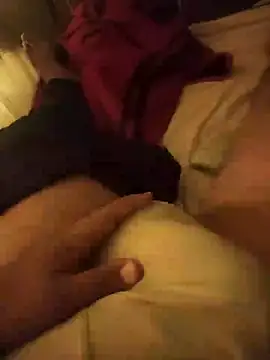 Snapshot of mM0140 chatting on 11.30.25 mM0140 online show from 11.30.25