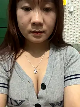 qinejr37 online show from 10.10.25