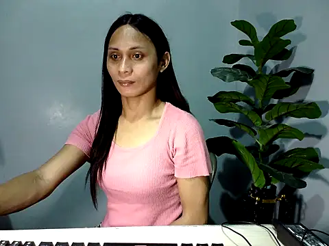 missruffa online show from 09.14.25