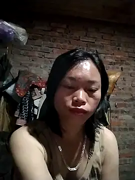 Snapshot of __Ngoc20__ chatting on 10.31.25   Ngoc20   online show from 10.31.25