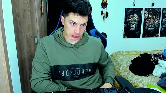 Snapshot of javiersexymann chatting on 12.13.24 javiersexymann online show from 12.13.24