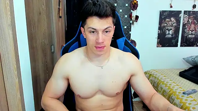 Snapshot of javiersexymann chatting on 12.17.24 javiersexymann online show from 12.17.24