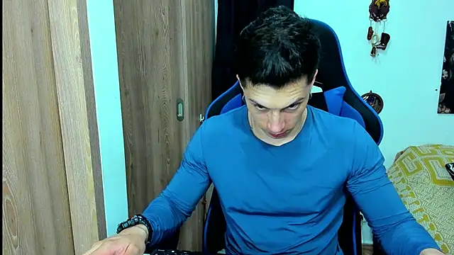 Snapshot of javiersexymann chatting on 01.19.25 javiersexymann online show from 01.19.25